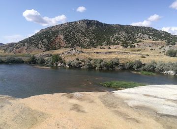 wyoming/wind-river-range/attraction/hot-springs-state-park-bath-house