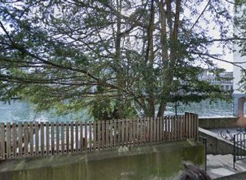 switzerland/zurich/lindenhof/attraction/limmat-ufer