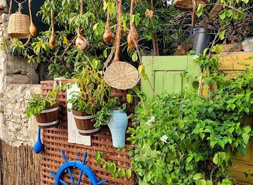greece/samos/attraction/the-flower-street