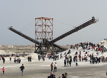 egypt/port-said/attraction/salt-mountain