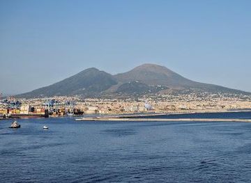 italy/positano/attraction/mount-vesuvius