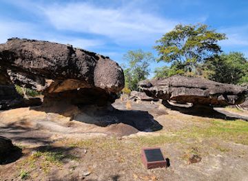 thailand/northeastern-thailand-isan/attraction/phu-phra-bat-historical-park