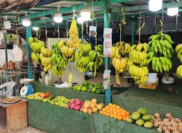 oman/salalah/attraction/fruits-street