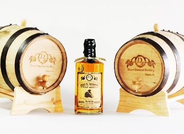 arizona/kingman/attraction/desert-diamond-distillery