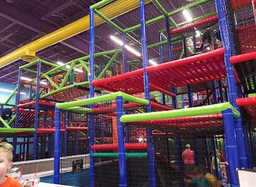 iowa/cedar-rapids/attraction/the-fun-station-cedar-rapids