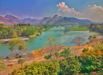 thailand/kanchanaburi/attraction/viewpoint-riverfront-temple-cave-hill-limestone-port