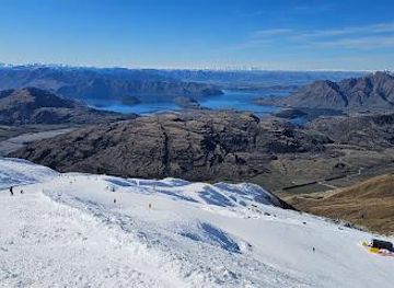 new-zealand/mount-aspiring-national-park/attraction/treble-cone-ski-area