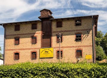 germany/mecklenburg/attraction/oldtimermuseum-gross-raden-verein-historischer-fahrzeuge-e-v