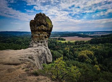 czechia/bohemian-paradise/attraction/capska-palice