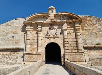 portugal/beira-litoral/attraction/castle-of-almeida
