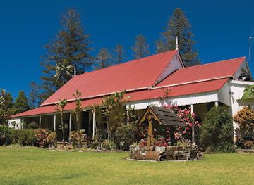 norfolk-island/phillip-island/attraction/the-pitcairn-settlers-village
