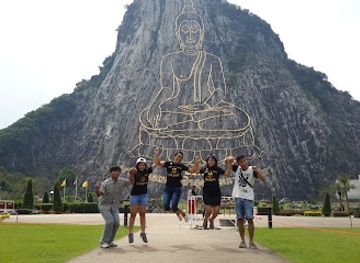 thailand/eastern-thailand/attraction/khao-chi-chan-buddha