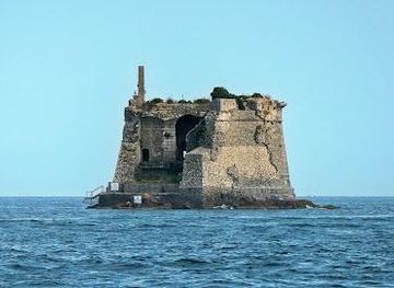 italy/cinque-terre/attraction/scola-tower