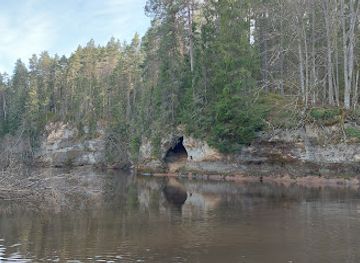 latvia/cesis/attraction/ramatu-klintis