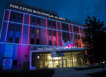 wisconsin/appleton/attraction/trout-museum-of-art