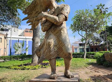 peru/lima/barranco/attraction/soy-estoy-sculpture