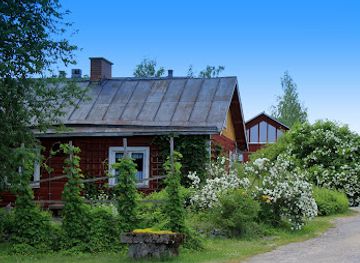 finland/finnish-lakeland/attraction/joulupukin-piilopirtti