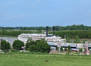 mississippi/vicksburg/attraction/vicksburg-riverfront-murals