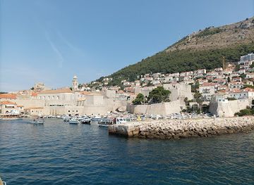 croatia/dubrovnik/lapad/attraction/porat-dubrovnik
