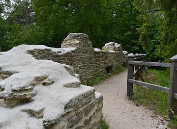 estonia/laane-county/attraction/meremoisa-varemed