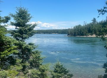 maine/hancock-county/attraction/frenchman-bay-conservancy