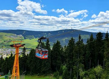germany/ore-mountains/attraction/fichtelberg-cable-car-oberwiesenthal