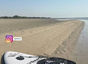 qatar/al-thakira-mangroves/attraction/um-alfar-island