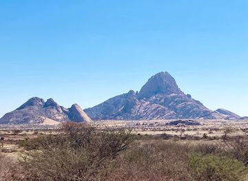 namibia/erongo/attraction/grosse-spitzkoppe