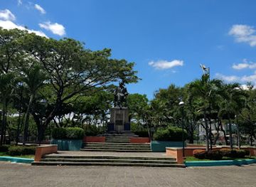 ecuador/manabi-region/attraction/clemente-yerovi-park-kennedy