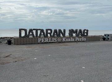 malaysia/perlis/attraction/dataran-imab