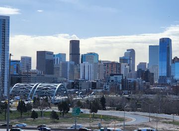 colorado/denver/attraction/downtown-denver-lookout