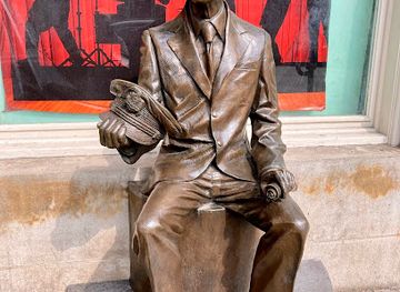 west-virginia/mountaineer-country/attraction/don-knotts-statue