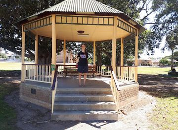 australia/yorke-peninsula/attraction/queen-square