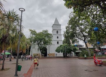 colombia/santanderes/attraction/parque-central-santander