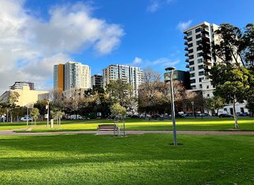 australia/adelaide/adelaide-cbd/attraction/light-square