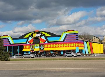 tennessee/pigeon-forge/attraction/topjump-trampoline-extreme-arena