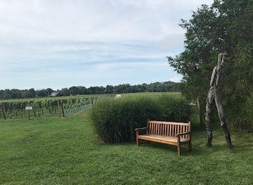 new-york/the-hamptons/attraction/channing-daughters-winery