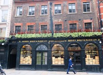 united-kingdom/surrey/shop/berry-bros-rudd-wine-shop
