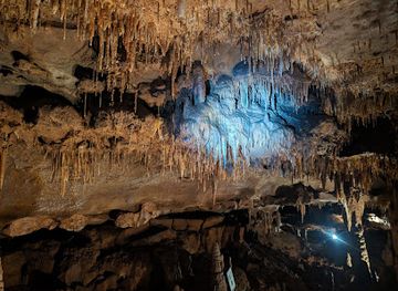 missouri/northeast-missouri/attraction/crystal-cave-springfield-missouri