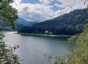 romania/fagaras-mountains/attraction/rwchlake-view-point