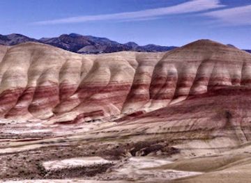 oregon/painted-hills/attraction/john-day-fossil-beds-national-monument