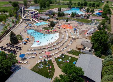 south-dakota/sioux-falls/attraction/wild-water-west-waterpark-and-flamingo-falls-campground