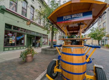 ohio/dayton/attraction/pedal-wagon-dayton