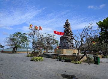 vietnam/nha-trang/attraction/bach-dang-park