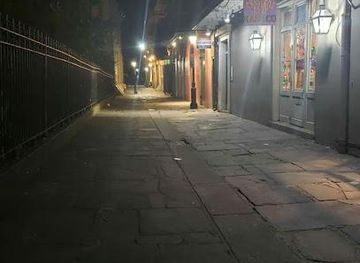 louisiana/new-orleans/attraction/pere-antoine-alley