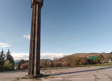 armenia/aparan-reservoir/attraction/hrazdan-sundial