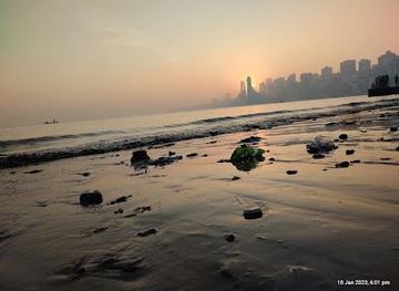 india/mumbai/attraction/girgaon-chowpatty-beach