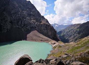 kyrgyzstan/jety-oguz-valley/attraction/karakol