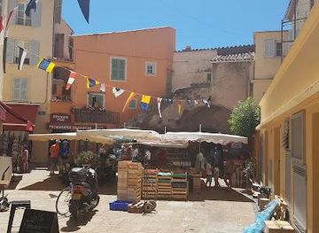 france/cannes/attraction/pl-aux-herbes