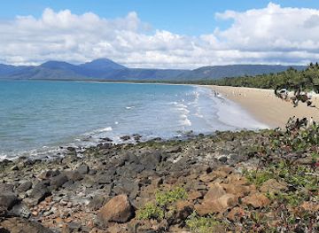 australia/port-douglas/attraction/four-mile-beach